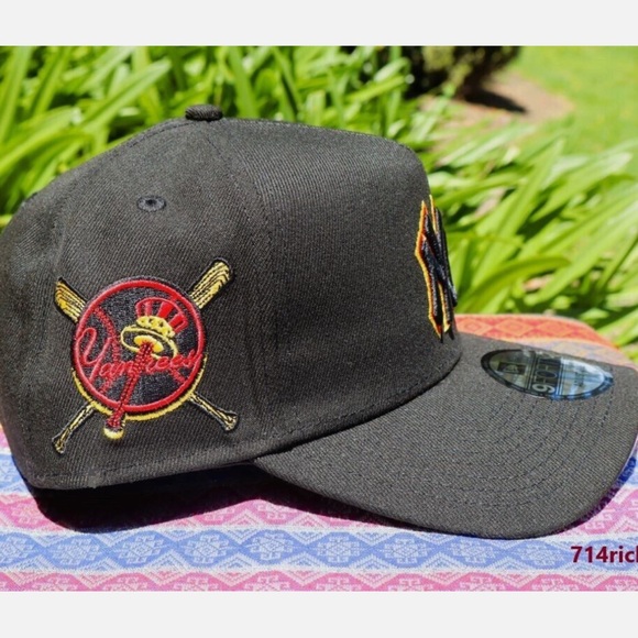 New Era Other - Black Yankees Baseball Cap